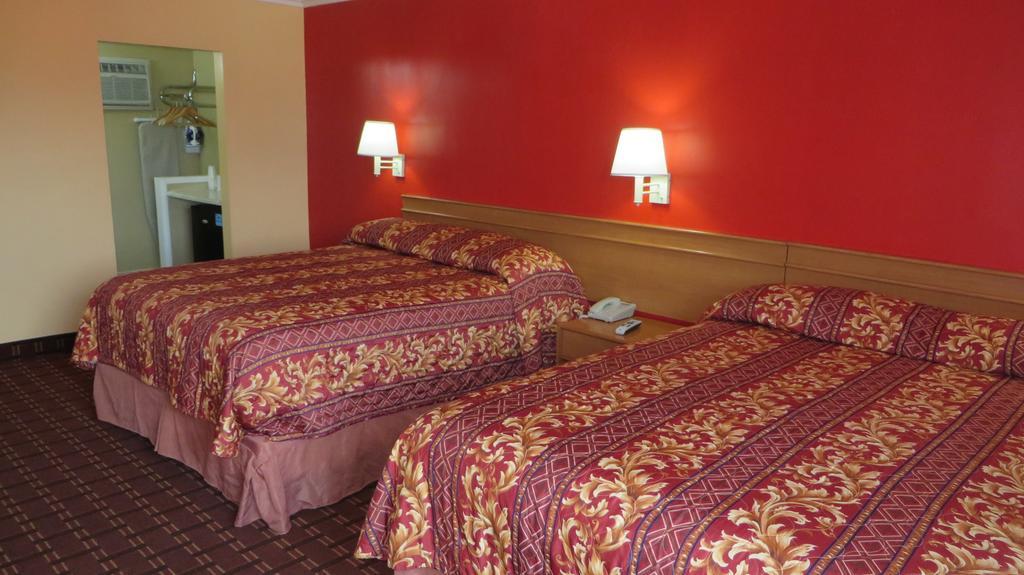 Friendship Motor Motel 2*