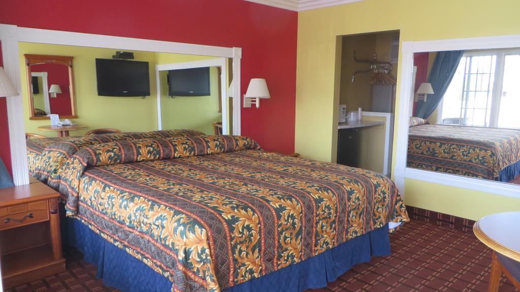 Friendship Motor Motel 2*